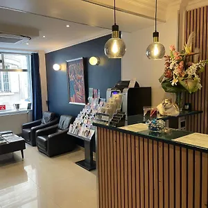 Hotel Mary's République Parigi